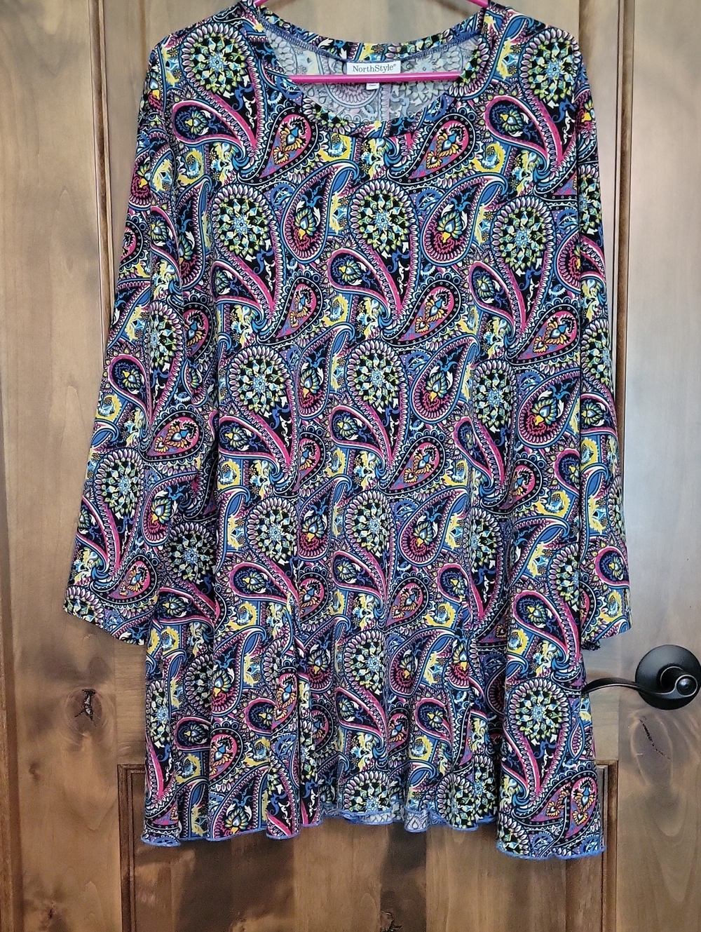 NorthStyle Women's 3X Multicolor Paisley Long-Sleeve Tunic Top.